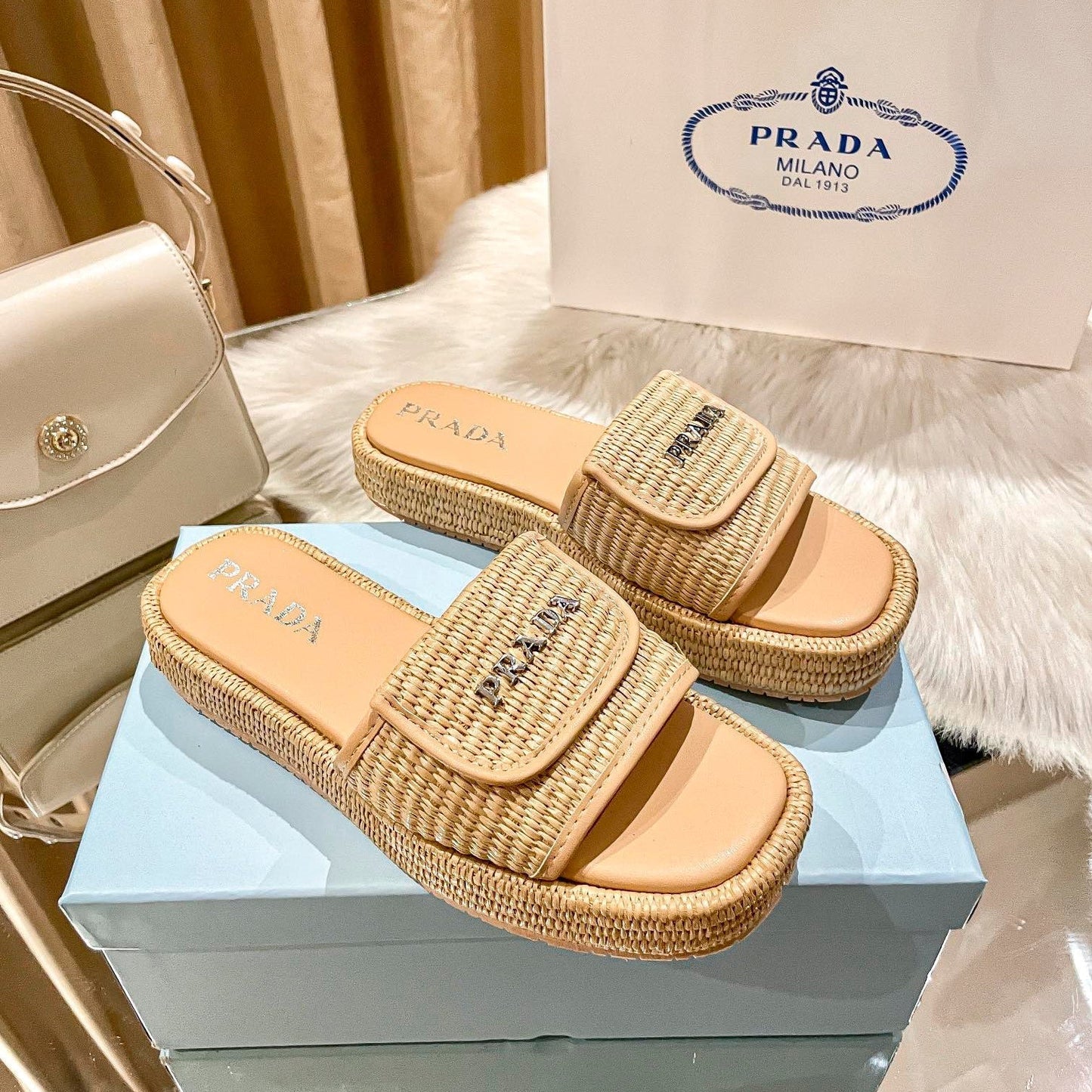 Woven Thick-Soled Slippers